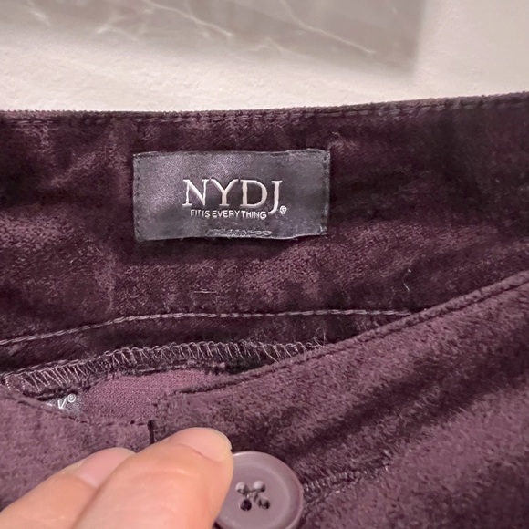 NYDJ LiftXTuck Technology Women’s Size 8 Velvet Dark Purple Straight Leg - Picture 4 of 13